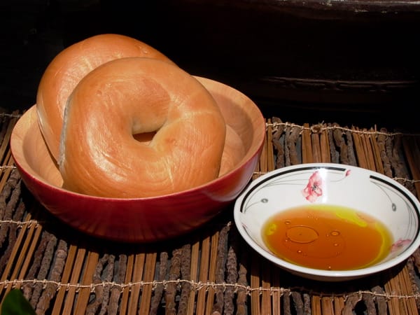 Zodiac Cuisine: 12 Dishes to Win the Hearts of 12 Star Signs