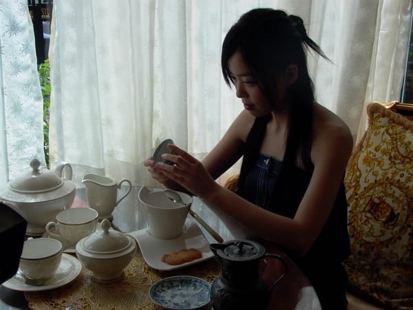 The Art of Pairing Tea Utensils: A Complete Guide from Teapots to Teacups